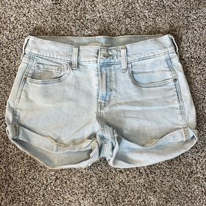 Old Navy Boyfriend jean shorts size 2